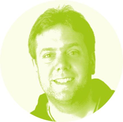Bernhard Sinz gestaltete das musikalische Rahmenprogramm am Flügel