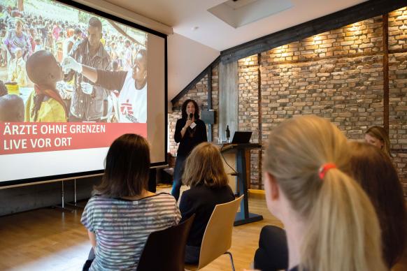 Bild einer Live vor Ort Veranstaltung