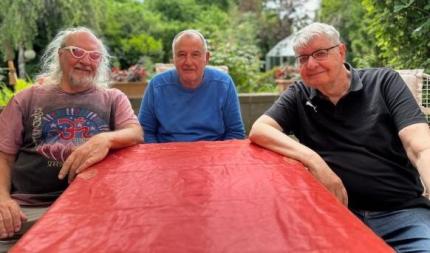 Die Bandmitglieder von MEIN LANGSAMER FERRARI (von links nach rechts): Reinhard Köhler, Georg Daucher, Jörg Neugebauer