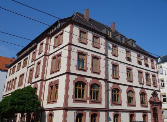 Das Bischof-Sproll-Haus in der Olgastra&szlig;e 137 in Ulm