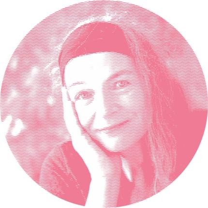 Christine Langer liest ihre Gedichte und geht dann fließend zum Tango über.