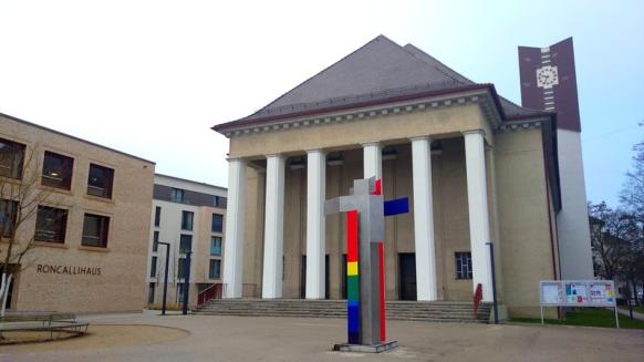 Kirche St. Elisabeth und Roncallihaus Ulm