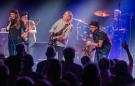 Die Band Robbi & Friends auf der Bühne bei einem Auftritt