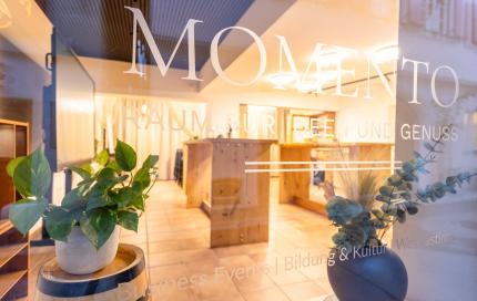 Schaufenster Momento