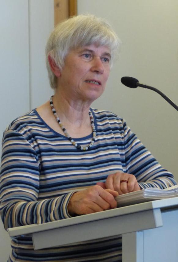 Referentin: Ingrid Düsing