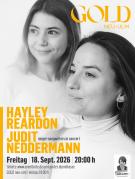 Konzertplakat mit Schwarz-Wei&szlig;-Foto von Hayley Reardon und Judit Neddermann f&uuml;r das Singer-Songwriter-Konzert im Musikclub GOLD in Neu-Ulm.