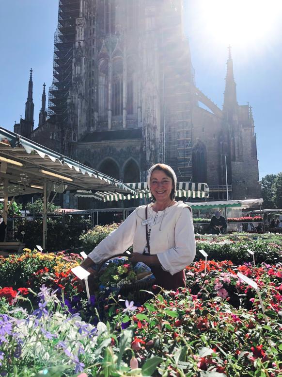 Gästeführerin auf dem Markt