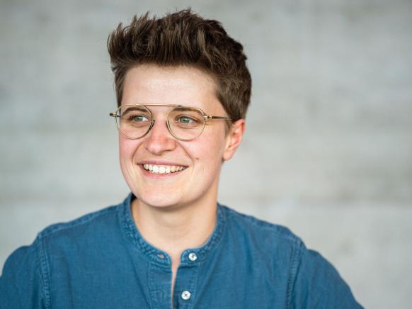 Ein Porträt von Anna-Nicole Heinrich