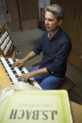 Herrn Friedemann Johannes Wieland an der Orgel