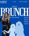 Groß: Drag Brunch by Divi Divine (Bild von ihr zu sehen) <br/>Calvi Café Logo, Termine: 21.09, 19.10, 09.11, 21.12, zwei Silhouette symbolisierend für die Gast Drag Queens